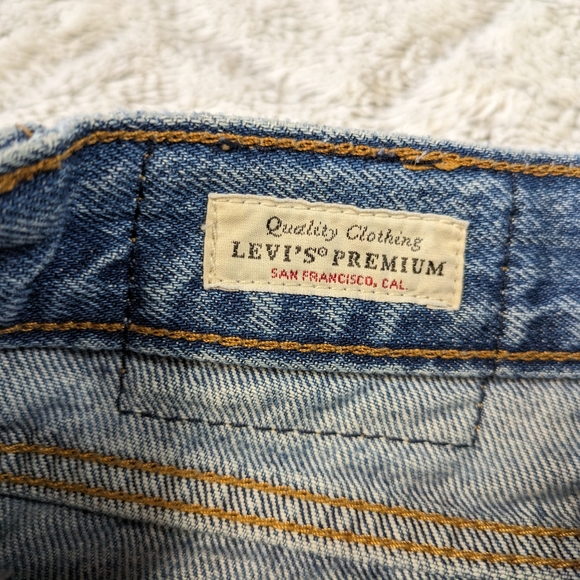 Levi's Jeans Women's 28 Blue Shut Up Wash Wedgie Fit High-Rise Raw Hem 27” - Picture 6 of 11